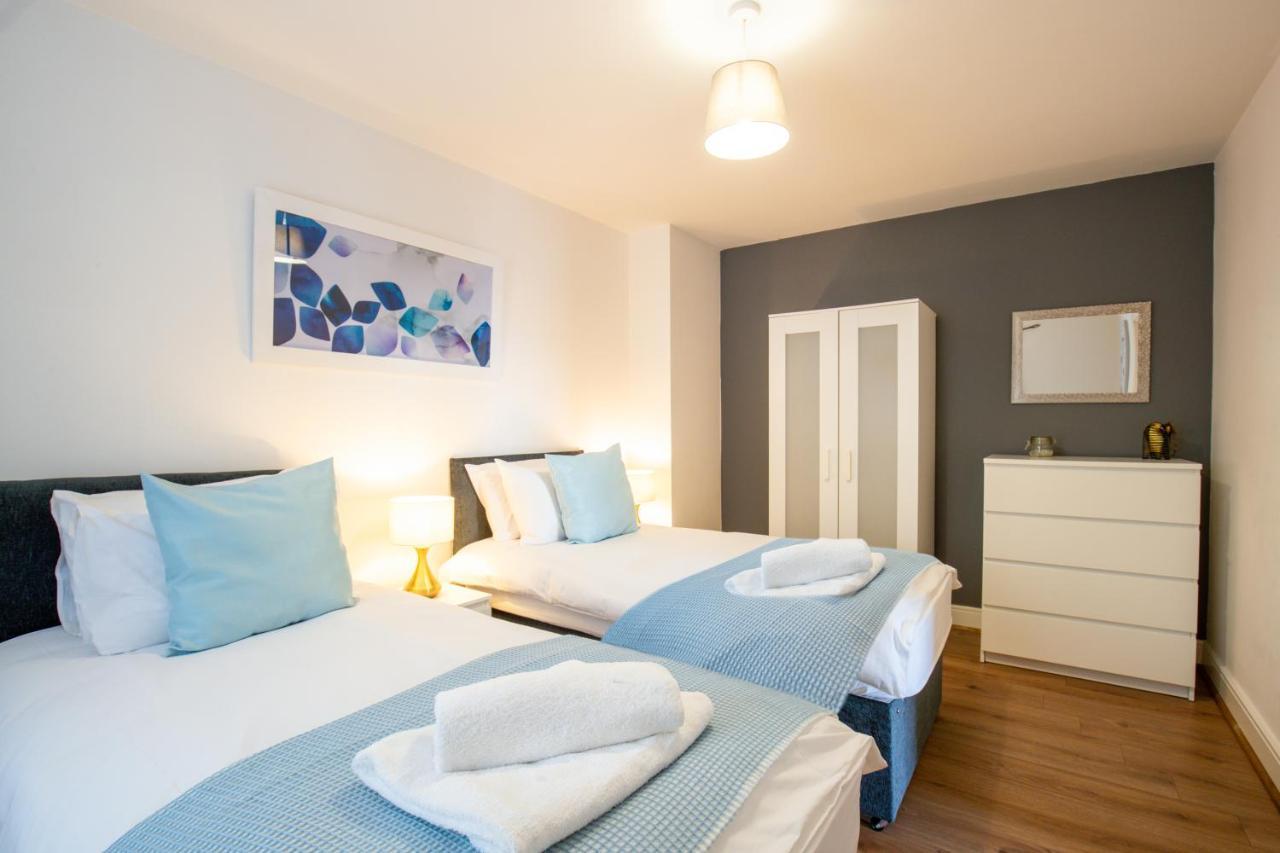 Velvet 1-Bedroom Apartment, Clockhouse, 霍兹登 外观 照片